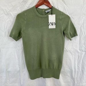 Zara Crewneck Short Sleeves Sweater—Size Small-Brand new w Tag